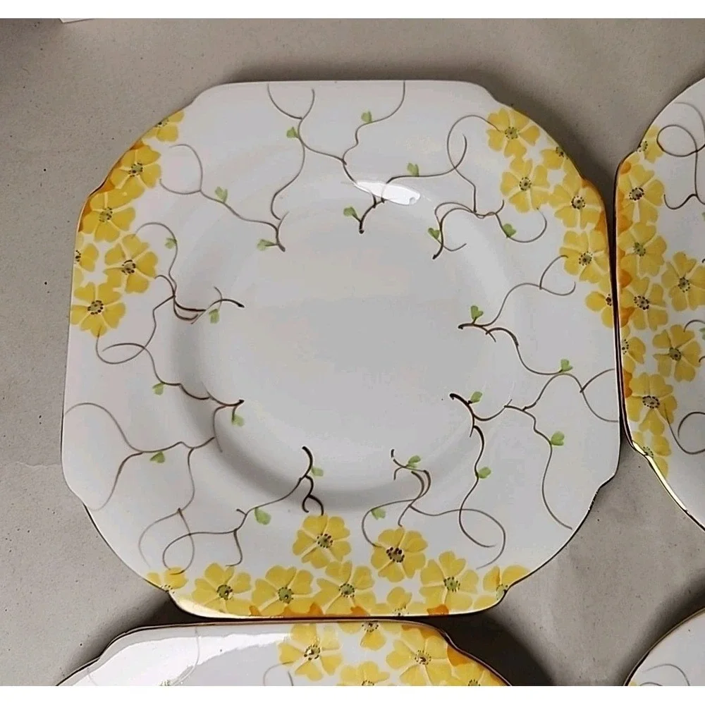 Vintage‎ 4-Pc Royal Grafton Fine Bone China Dessert Plates MCM Exquisite Rare